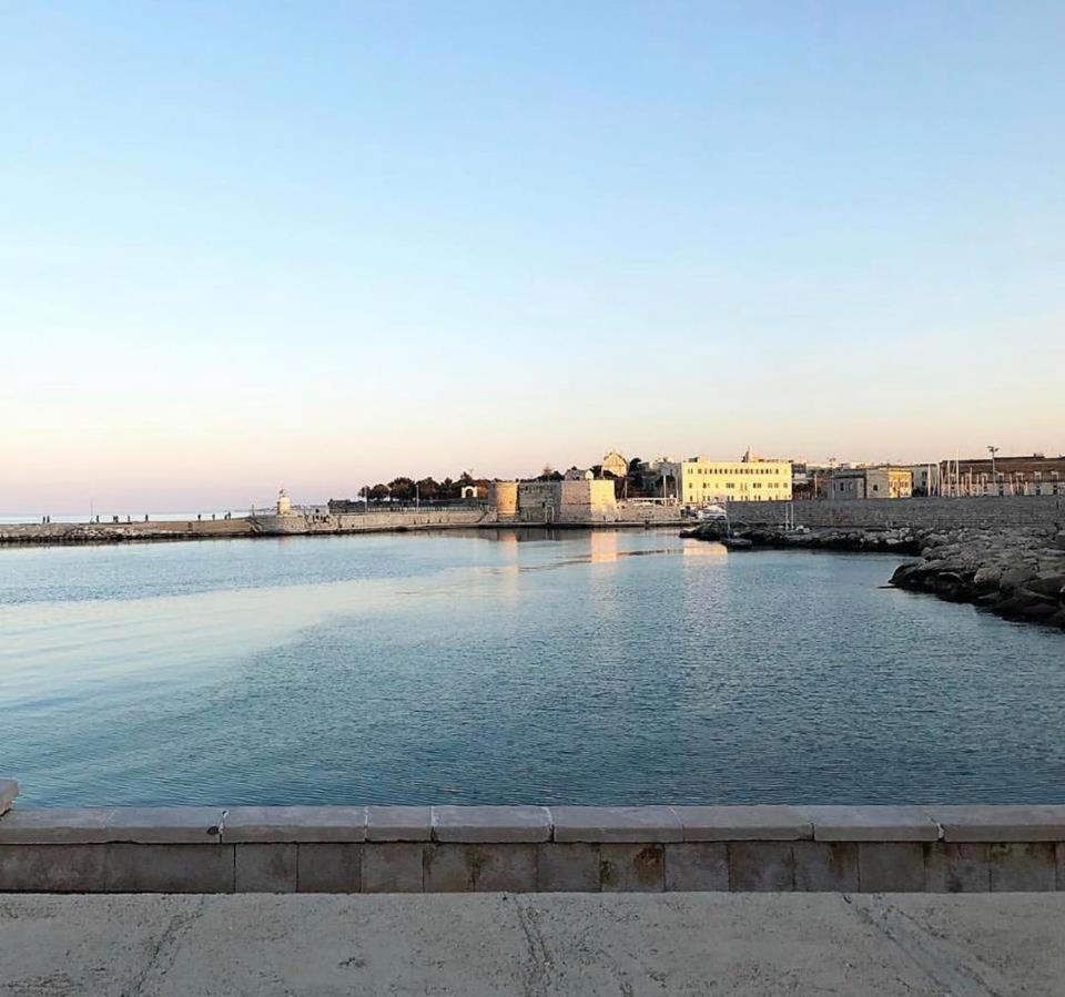 B&B Millevoglie Trani Exteriör bild